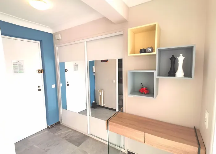 Cap D'antibes Piscine Et * Antibes